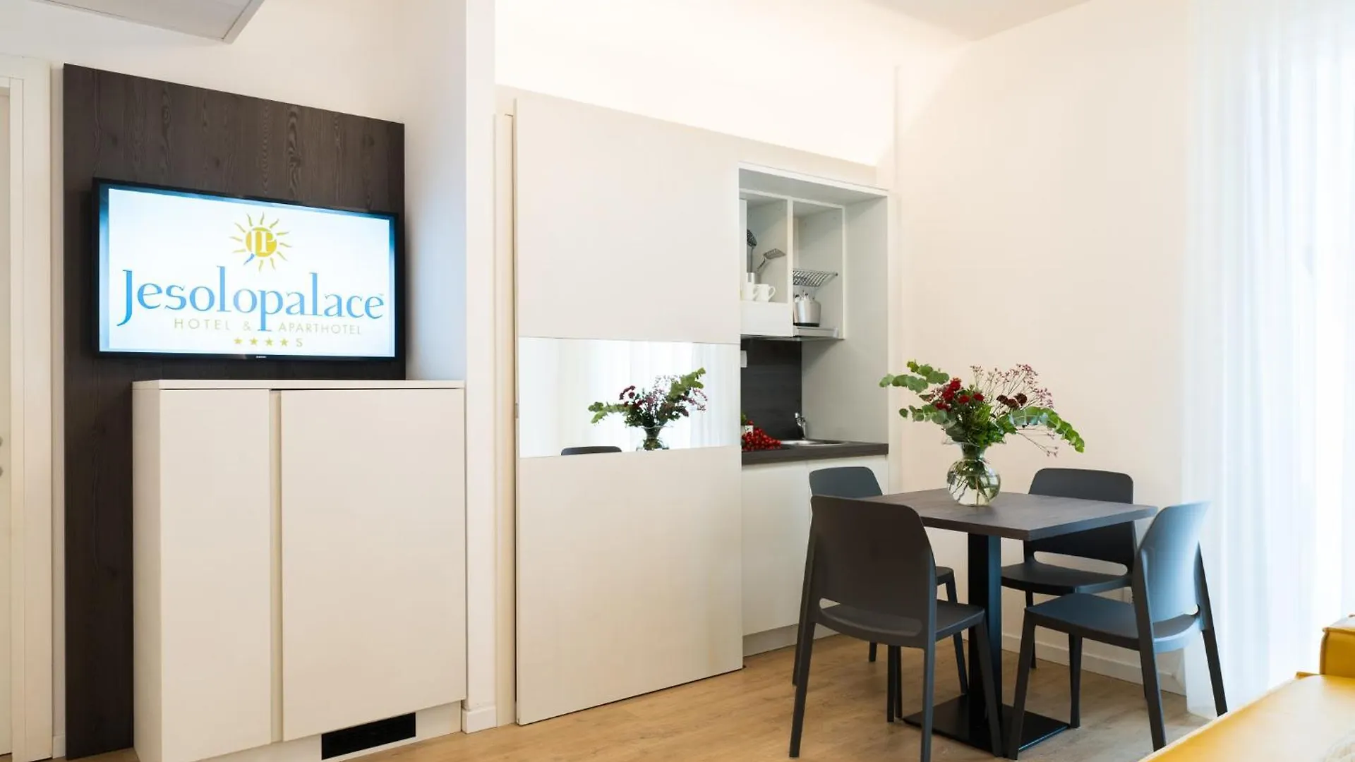 Jesolopalace Hotel & Aparthotel  Lido di Jesolo